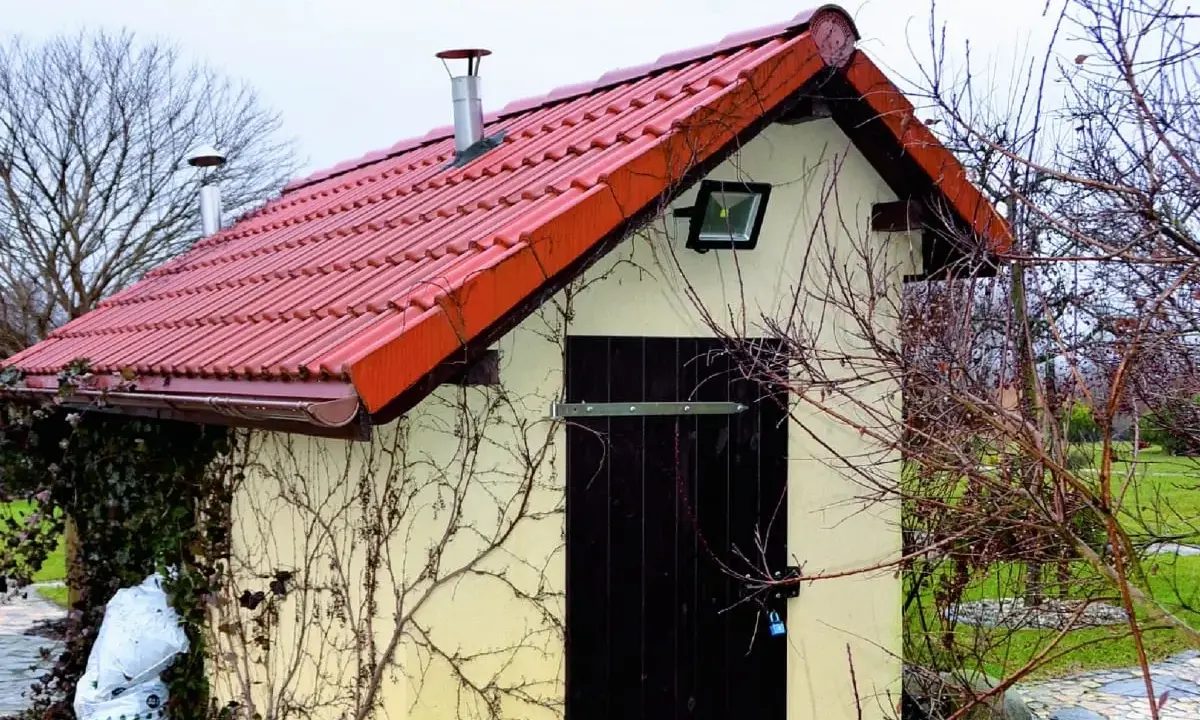 Altana z grillo-wędzarnią: Projekt, koszty, formalności. Zbuduj wymarzoną!