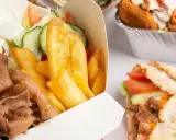 Domowy ostry kebab z grilla: Opanuj sekret smaku i techniki.