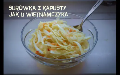 Idealna surówka z białej kapusty: przepis jak z baru azjatyckiego
