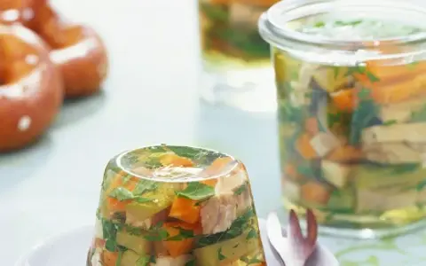 Mini galaretki drobiowe: przepis, triki i idealne podanie!