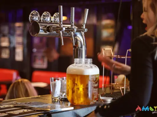 Amcia Grill & Pub zdjęcia: Poczuj klimat i smak przed wizytą!