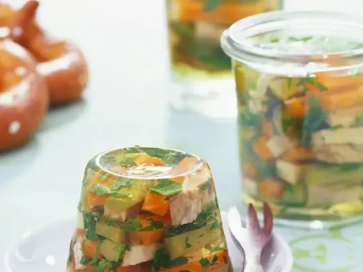 Mini galaretki drobiowe: przepis, triki i idealne podanie!